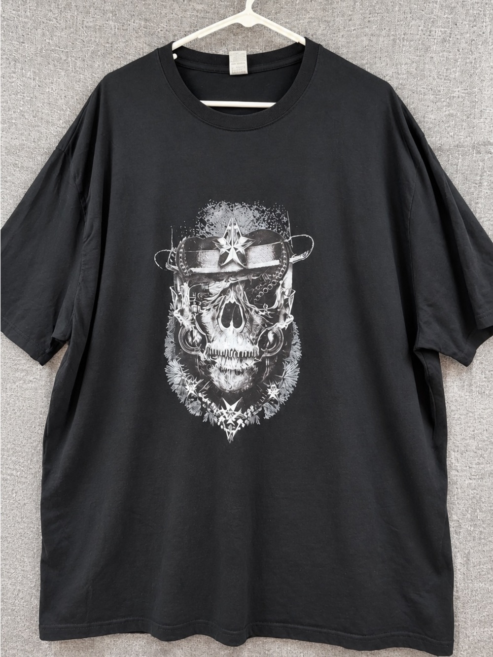 Amazon Essentials Black Short Sleeve Tee with White Skull Graphic